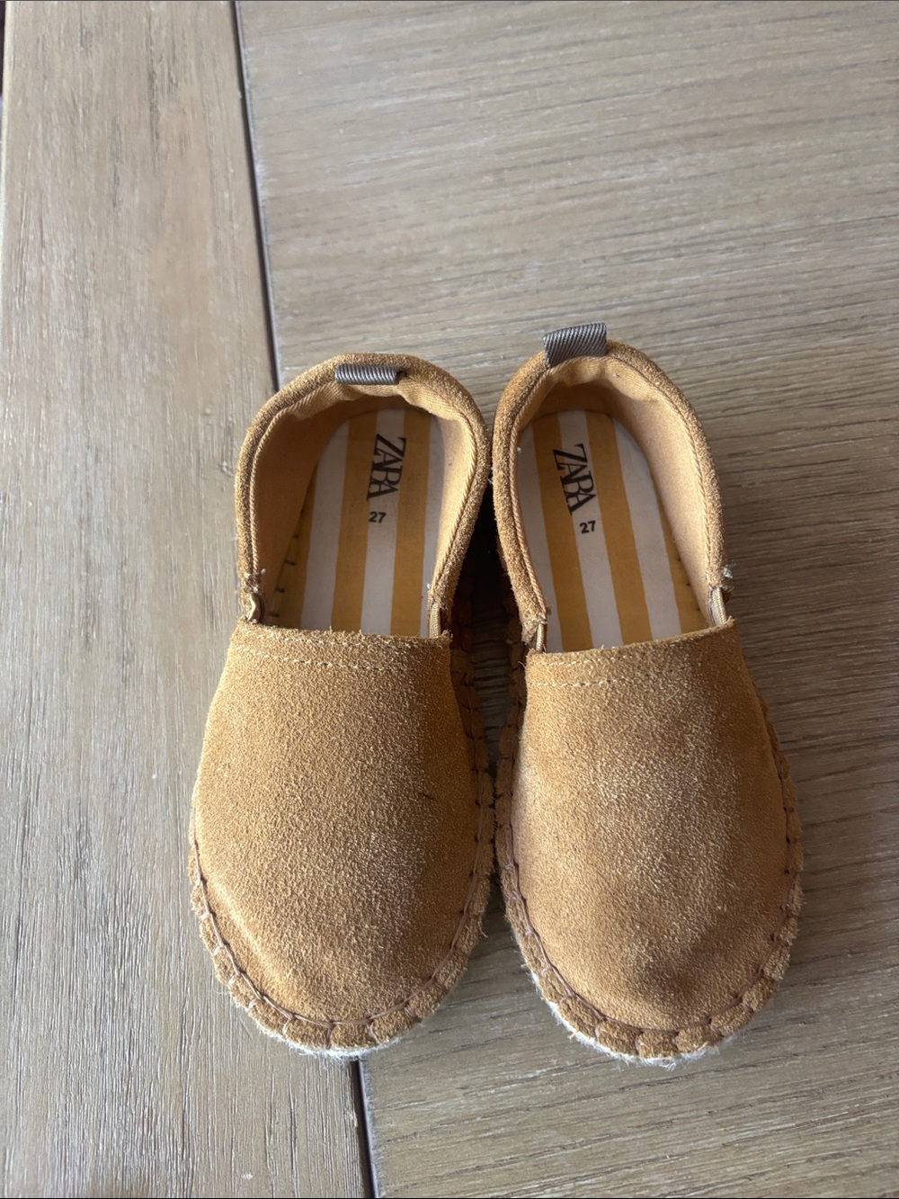 Zara Kids Suede Moccasin Slip-Ons in Camel worn once size 27/10 toddler
